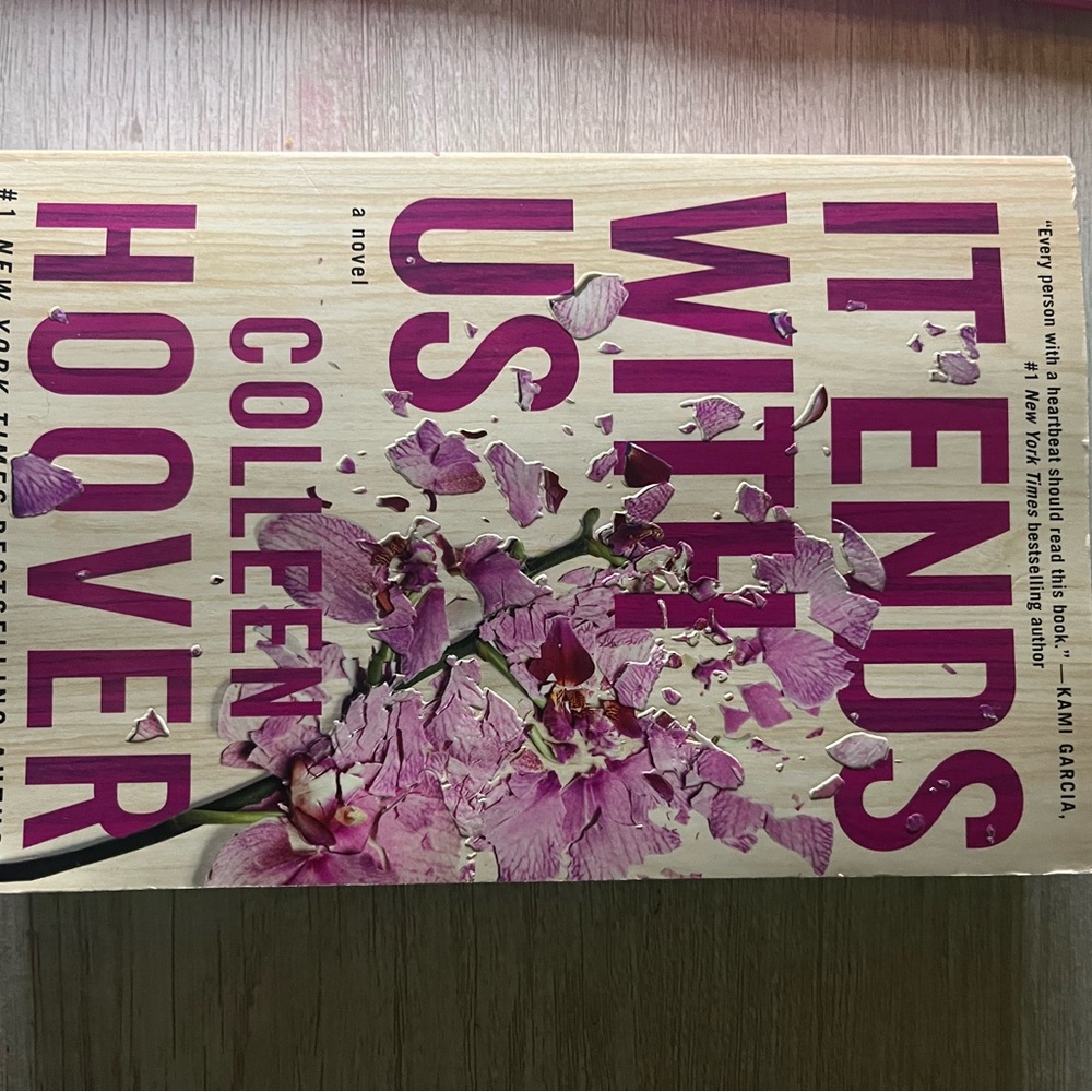 'It Ends With Us' Novel - Pink Cover